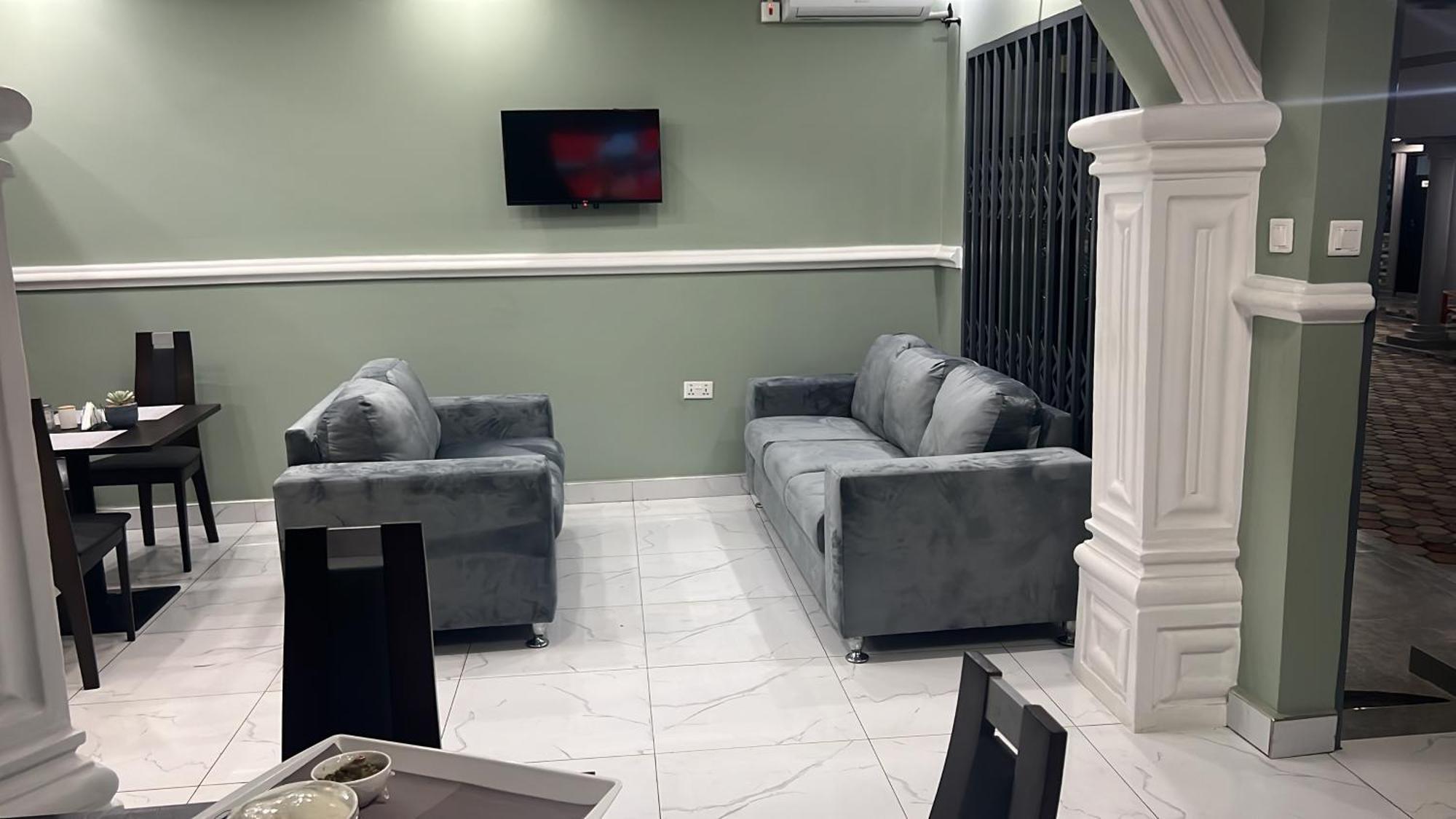 Newday Lodge Apartments Лусака Экстерьер фото